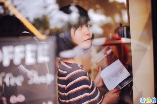 適合戀愛中的甜蜜發(fā)的說說帶圖片 我見過的全部風(fēng)景都抵不上你一句我想見你9