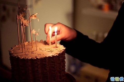 朋友圈曬美食的搞笑說(shuō)說(shuō)帶圖片 關(guān)于吃貨的說(shuō)說(shuō)簡(jiǎn)短精辟20196