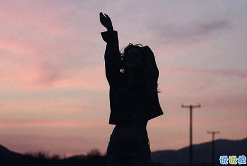 很扎心但很有道理的勵(lì)志說(shuō)說(shuō)帶圖片 激勵(lì)人心的很現(xiàn)實(shí)的一句話說(shuō)說(shuō)9