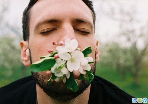 讓對(duì)方看到心疼的傷感句子 表達(dá)心情低落的憂傷難過句子1