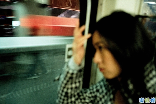 一句話經(jīng)典愛情說說帶圖片 長大后我們都得學(xué)會的愛情哲理5