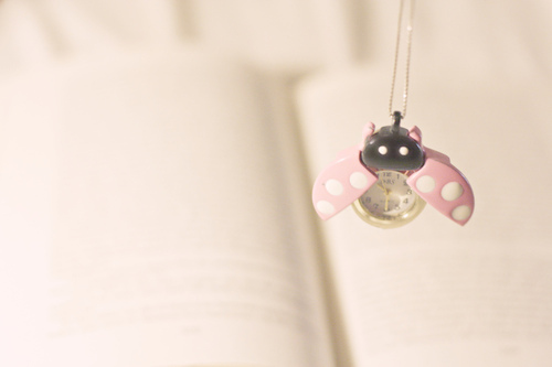 社會現(xiàn)實人情冷暖句子帶圖片 現(xiàn)實又很扎心的句子看透一切配圖8