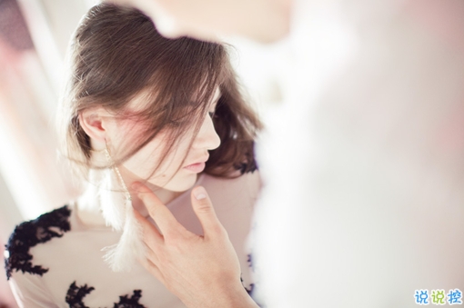 想念一個人到心痛的傷感說說 極致思念一個人的心酸難過說說2