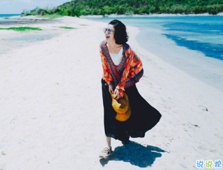 一句話(huà)打動(dòng)人心的愛(ài)情句子大全 朋友圈簡(jiǎn)短低調(diào)曬幸福句子1