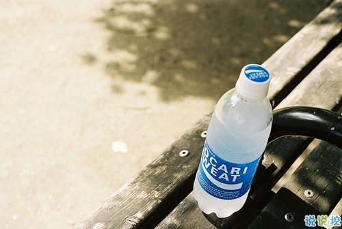 生氣到睡不著覺的說說2019最新 越想越生氣失眠了的說說1