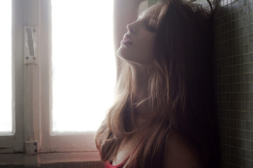 美到讓人窒息的超唯美說說帶圖片 我總是躲在夢(mèng)與季節(jié)的深處7