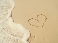 2019微信相濡以沫的幸福愛情說(shuō)說(shuō) 形容愛情美好甜蜜的句子