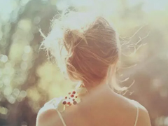 旅游說(shuō)說(shuō)心情經(jīng)典短語(yǔ)簡(jiǎn)單一句話 旅游發(fā)朋友圈的唯美說(shuō)說(shuō)2018