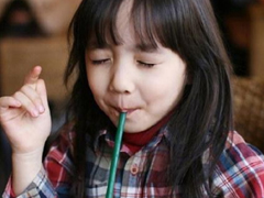 安慰自己的逗比說說最新版：我胖是因?yàn)樘嗍卤镌谛睦锊缓檬? data-U5ue=