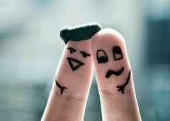 搞笑的說說句子：復(fù)習(xí)的小船說翻就翻，并升級成了掛科的巨輪