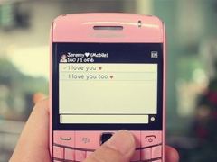 與愛(ài)情有關(guān)的朋友圈說(shuō)說(shuō)帶圖片 余生有你我好歡喜