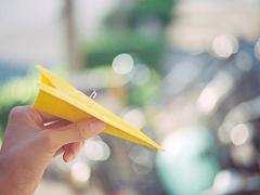 一行行打動(dòng)我們內(nèi)心的超唯美的現(xiàn)代詩(shī)和圖片精選