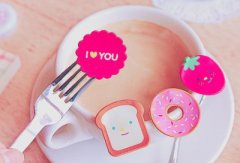 長一點的說說帶圖片：你就像指縫的陽光，溫暖美好卻永遠無法抓住