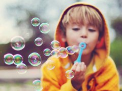 有趣的圖片和說說：史上最狠的廁所標(biāo)語，如果不沖，請打包好嗎？