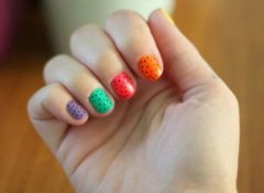 QQ空間圖片說(shuō)說(shuō)：沒(méi)有什么事是放不下的，放不下是因?yàn)槟氵€不夠痛