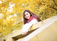 唯美說(shuō)說(shuō)帶圖片：后來(lái)我又遇見很多陰天，卻再不敢冒雨去見你一面