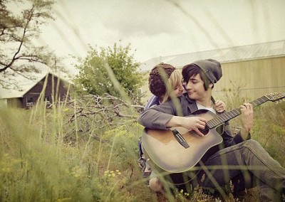 文藝說說帶圖片：就算世界荒蕪，總有一個人會是你的信徒