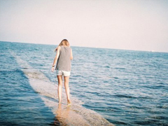 很有深度的微信勵(lì)志說(shuō)說(shuō)帶圖片 說(shuō)出來(lái)很扎心但很值得學(xué)習(xí)的說(shuō)說(shuō)