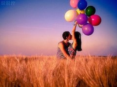 愛一個(gè)人的說說帶圖片：喜歡就是這樣，怕你知道，又怕你不知道