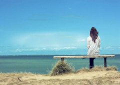 傷感QQ說說帶圖片：害怕太主動反而被敷衍，只好把所有熱情都收斂