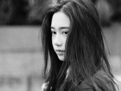 傷感說說配圖黑白心情短語 再大大咧咧的人也會覺得難過