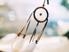 傷感句子表達(dá)心情失落長句 無人待我情自深無人伴我立黃昏