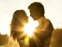 2018公布戀情的說(shuō)說(shuō)簡(jiǎn)單點(diǎn) 適合女生公布戀情的簡(jiǎn)短說(shuō)說(shuō)一句話