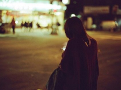 提起愛情就忍不住濕了眼眶的憂傷句子 關(guān)于愛情的難過憂傷句子