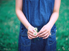 太想念一個(gè)人的心情說說 一想到你就淚流滿面的傷感說說