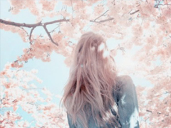 一個(gè)人感到孤單落寞的傷感說(shuō)說(shuō) 給那些在愛(ài)情中受過(guò)傷的人