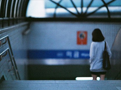 2018很成熟很現(xiàn)實(shí)的傷感說說 心痛起來無法呼吸的傷感說說