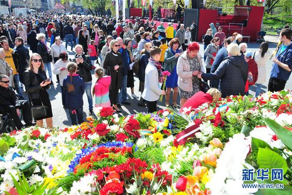 宜城市宜典飲品店（個體工商戶）《成立》 注冊資本50萬人民幣