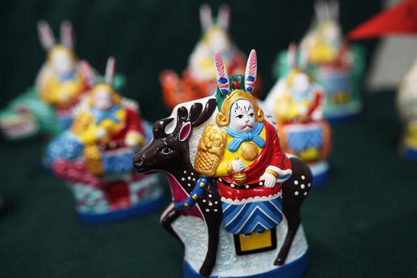 【日月譚天】丨妄圖為日本軍國主義招魂，高市早苗必遭清算痛擊！