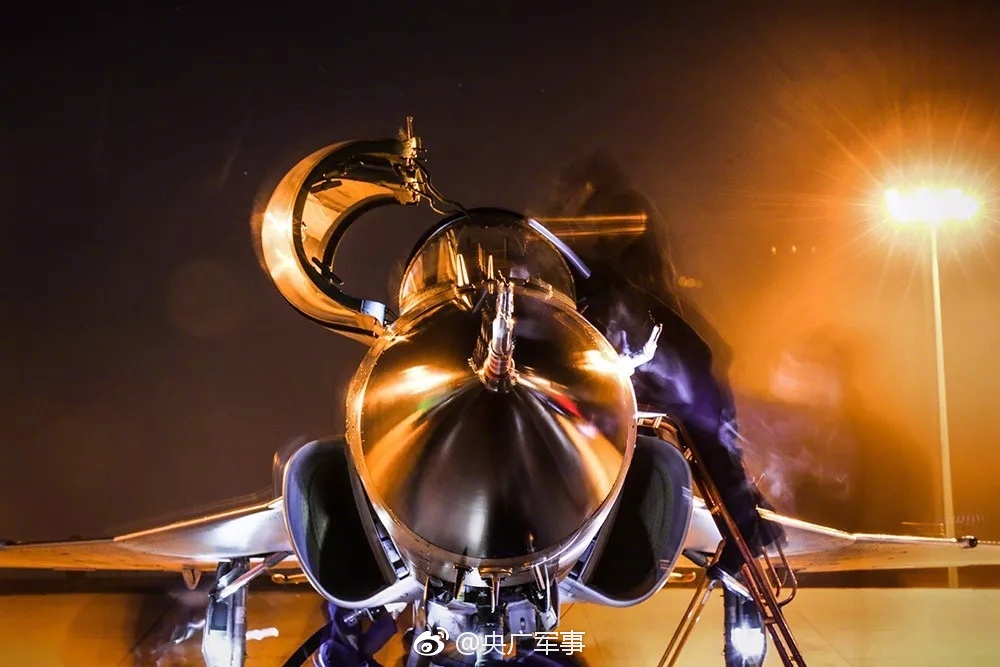 全國工【信領(lǐng)域】能工巧匠在渝“一決高下”