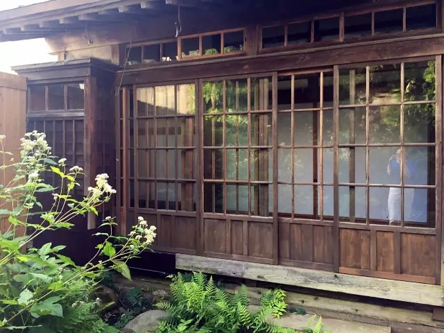 日本黎里古鎮(zhèn)水岸寒舍民宿，一起住進這座海邊