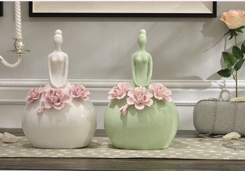 悠悠玉瓷舞動(dòng)人生，芭蕾舞者陶瓷藝術(shù)簡(jiǎn)約風(fēng)格