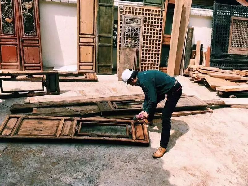 束河桃花塢，在茶馬古道浮生清閑陪父母慢慢變