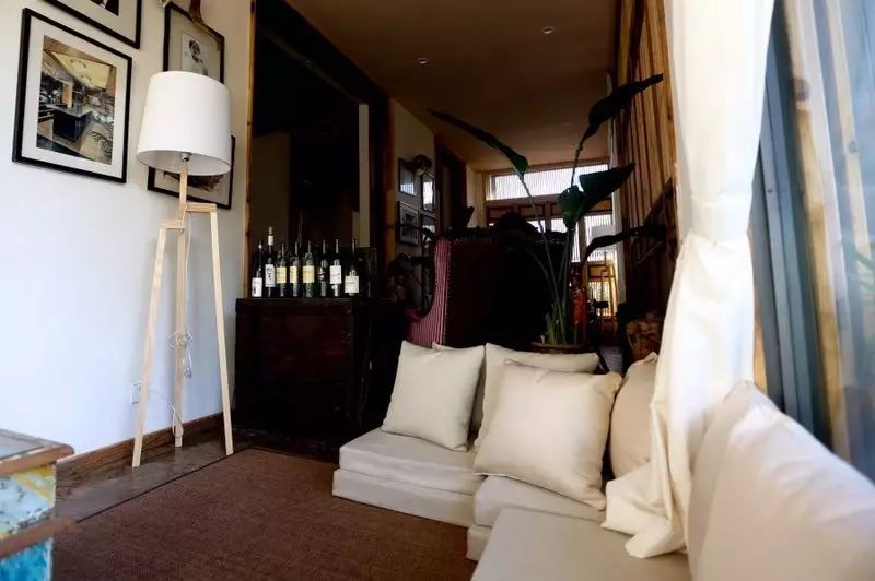 束河桃花塢，在茶馬古道浮生清閑陪父母慢慢變