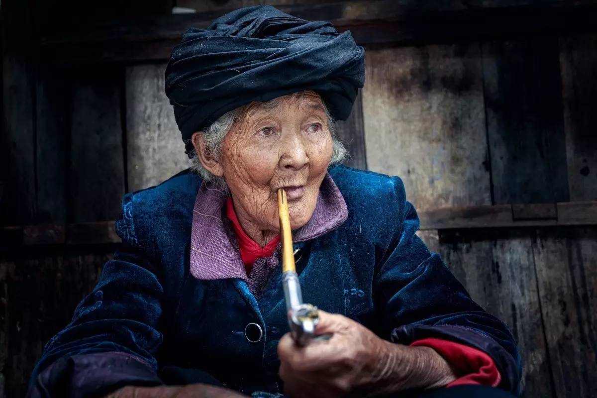 束河桃花塢，在茶馬古道浮生清閑陪父母慢慢變