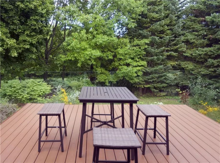 多村一號(hào)，在海外住進(jìn)小別墅慢條思理地生活