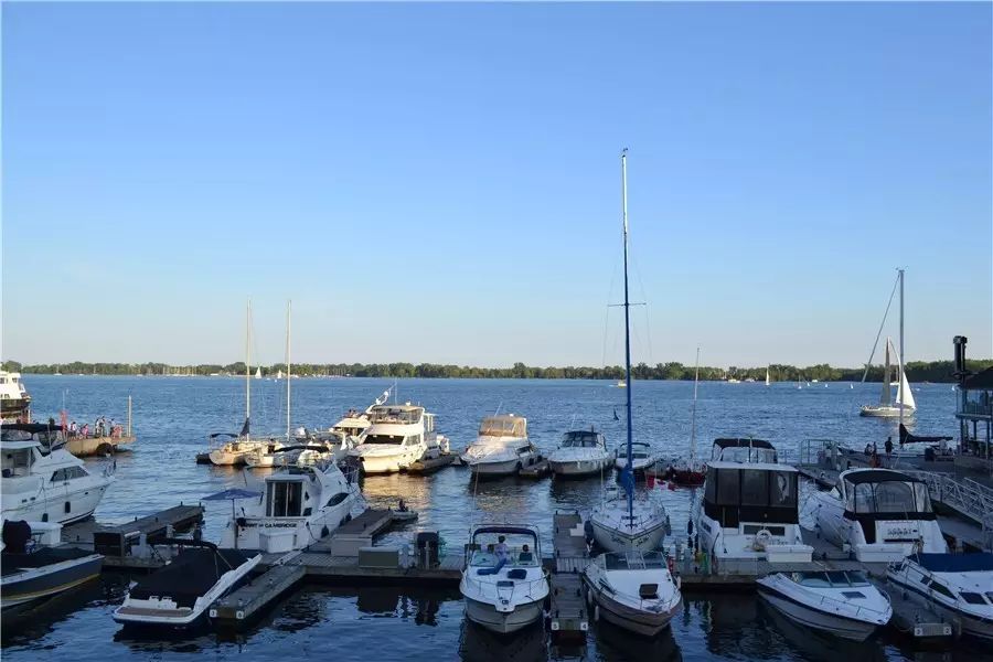 多村一號(hào)，在海外住進(jìn)小別墅慢條思理地生活