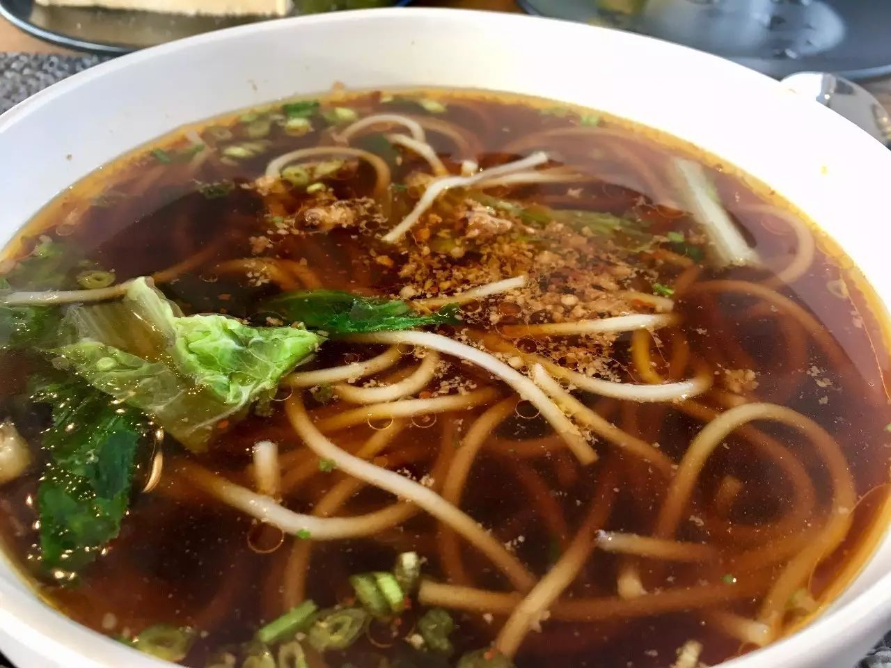 香格里拉薩洛頤度假酒店，以上帝視角看納帕海