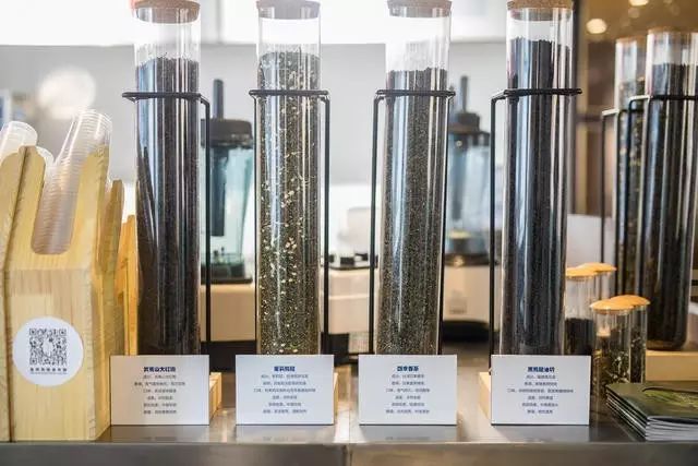 烏龍先生，用心做好茶發(fā)揚博大精深的茶文化