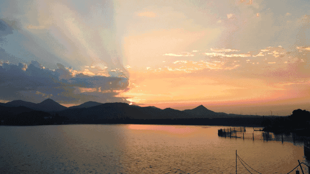 珀洱半坡，在竹海樹林之間盡享山間好風(fēng)光