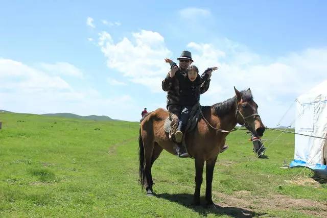 螞蟻尚墅，在山谷的花田美舍里生活