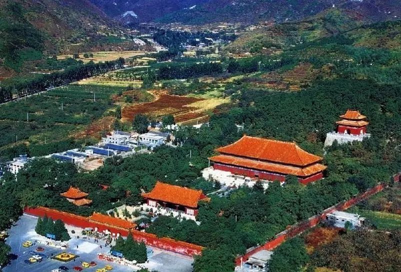 北京金岳臺(tái)溫泉酒店，承載著上個(gè)世紀(jì)的老磚樓