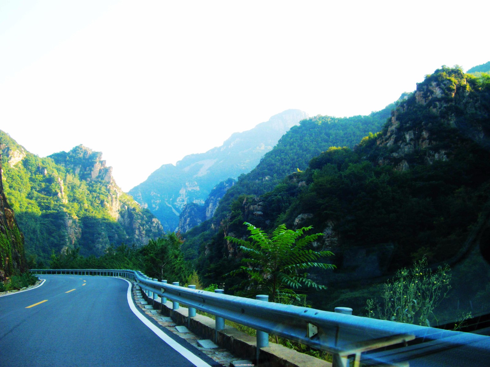 北京金岳臺(tái)溫泉酒店，承載著上個(gè)世紀(jì)的老磚樓