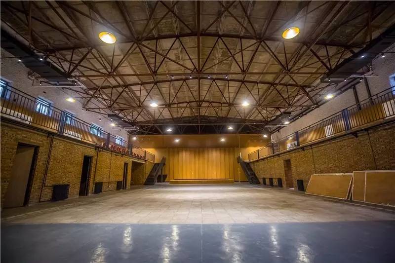 北京金岳臺(tái)溫泉酒店，承載著上個(gè)世紀(jì)的老磚樓