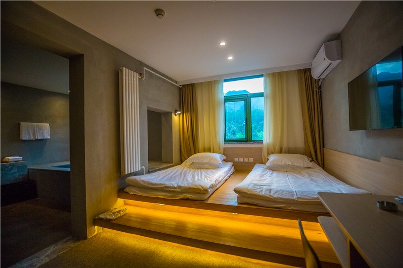 北京金岳臺溫泉酒店，承載著上個世紀(jì)的老磚樓