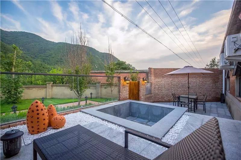 北京金岳臺溫泉酒店，承載著上個世紀的老磚樓